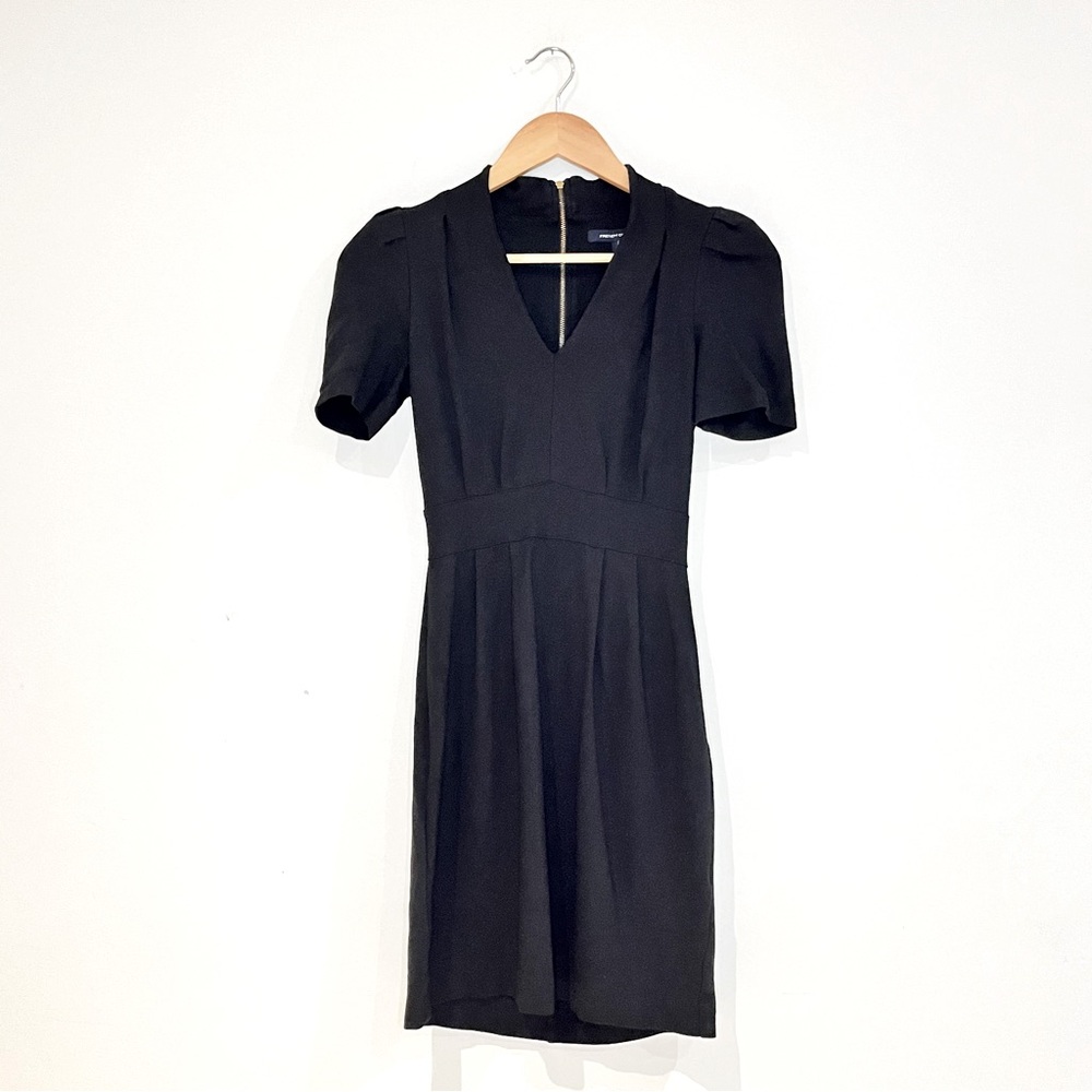 French Connection Short Sleeve V Neck Pleated Little Black Dress Size 2